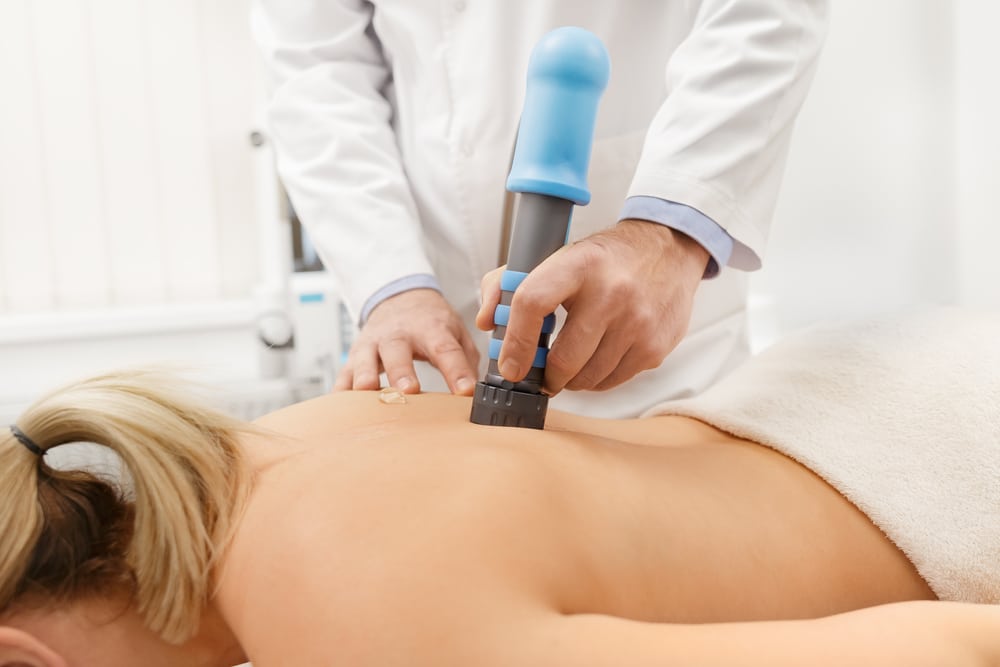 https://www.metrohealthnyc.com/wp-content/uploads/2022/05/Can-Shockwave-Therapy-For-Back-Pain-Help-With-Car-Accident-Injuries-1.jpg